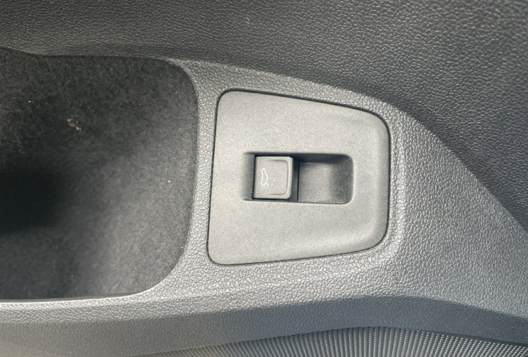 Volkswagen Tiguan 1.4 TSI DSG6 150 cv R-Line / Entretien Volkswagen / 