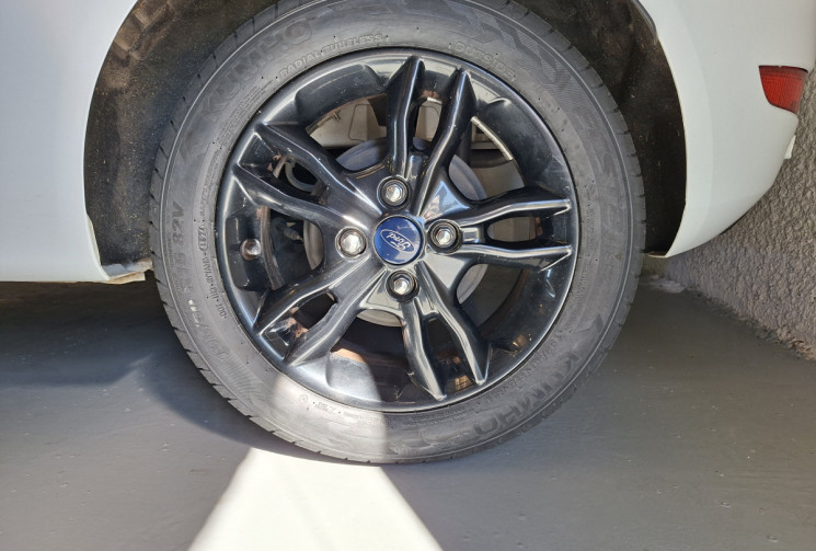 Ford Fiesta 1.0 101 BLACK AND WHITE EDITION GARANTIE 6 MOIS