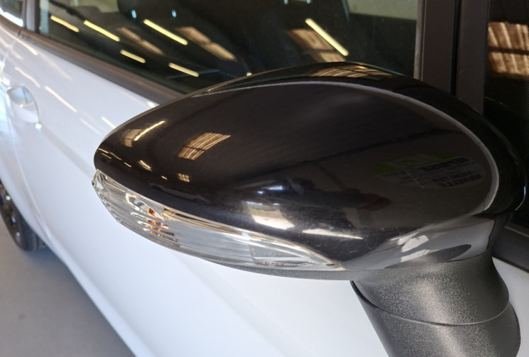 Ford Fiesta 1.0 101 BLACK AND WHITE EDITION GARANTIE 6 MOIS
