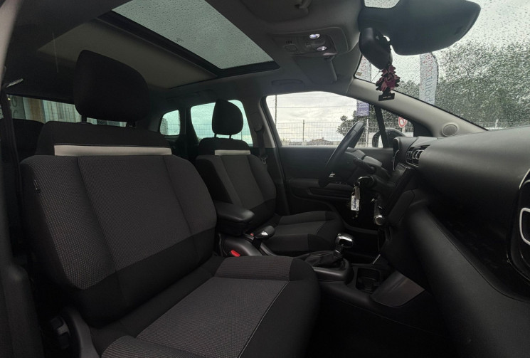 Citroën C3 Aircross   110 CV 1.2 THP SHINE / CAR PLAY / TOIT OUVRANT / GARANTIE 12 MOIS 
