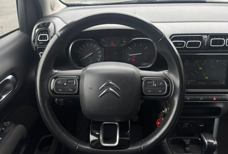 Citroën C3 Aircross   110 CV 1.2 THP SHINE / CAR PLAY / TOIT OUVRANT / GARANTIE 12 MOIS 