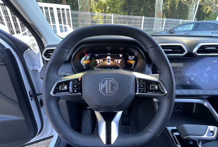 MG ZS Hybrid+ 197ch Luxury / 1ère Main / Caméra 360 / Carplay / Garantie 7 Ans