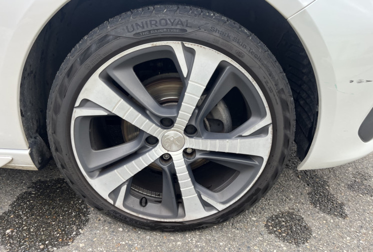 Peugeot 308 1.2 130ch S&S GT Line EAT6 