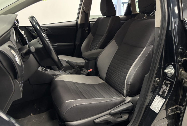 Toyota Auris Touring Sports 136 h Design NAV/TSS/Smart entry