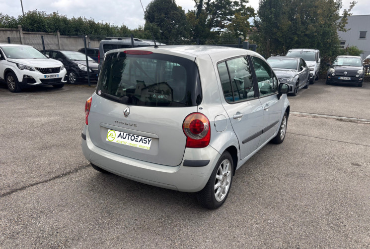Renault MODUS 1.2 / 75 CH 