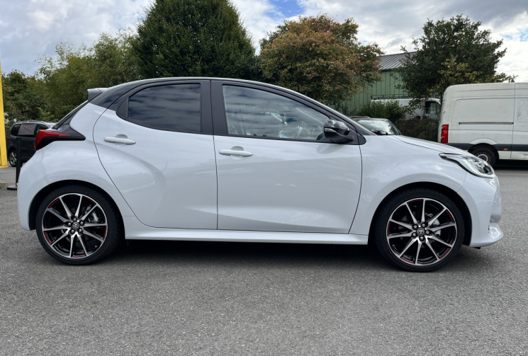 Toyota Yaris IV 116h GR Sport 5p MY22