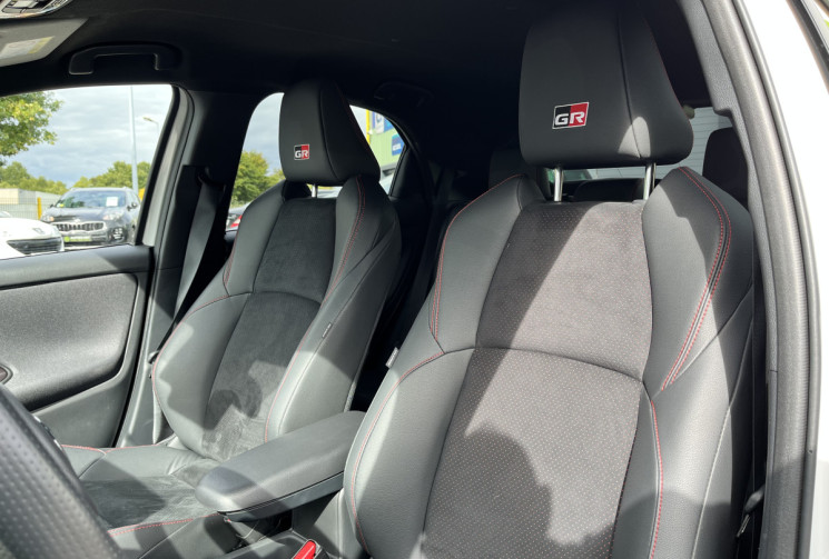 Toyota Yaris IV 116h GR Sport 5p MY22