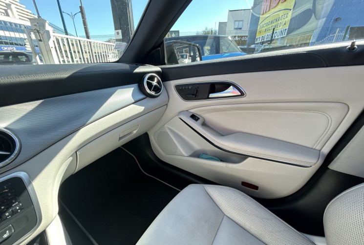 Mercedes CLA 220 CDI FASCINATION PACK AMG 170 Ch 7G-DCT * CUIR BEIGE * TOIT OUVRANT