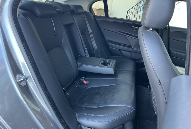Jaguar XE 2.0 D 16V 180 CH BVA 