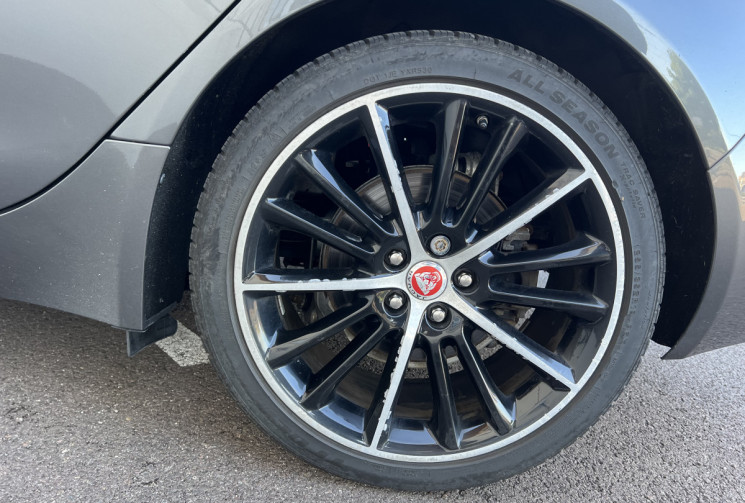 Jaguar XE 2.0 D 16V 180 CH BVA 
