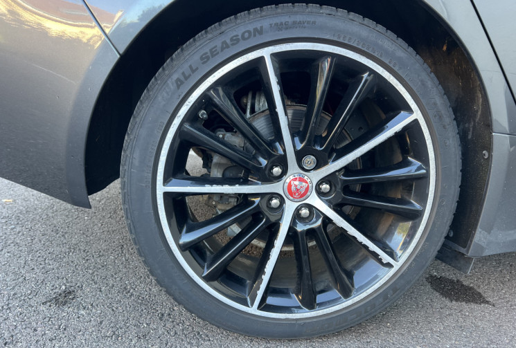 Jaguar XE 2.0 D 16V 180 CH BVA 