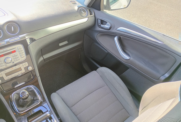 Ford GALAXY II Phase 2- 2.0 TDCi 140 TITANIUM 7 Places