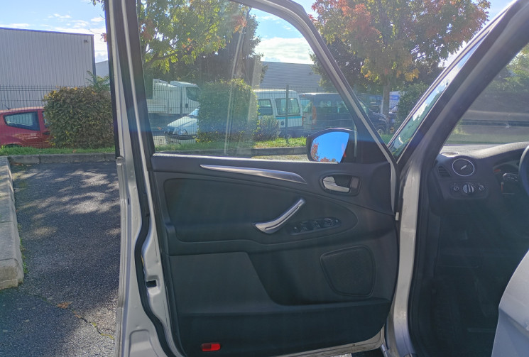 Ford GALAXY II Phase 2- 2.0 TDCi 140 TITANIUM 7 Places