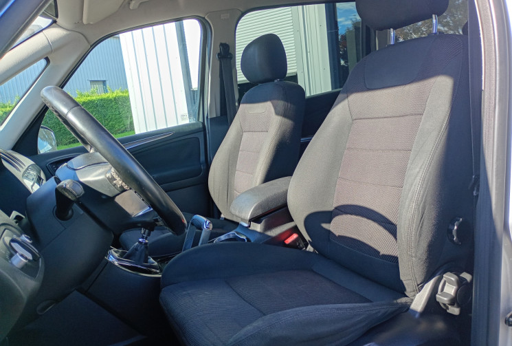 Ford GALAXY II Phase 2- 2.0 TDCi 140 TITANIUM 7 Places