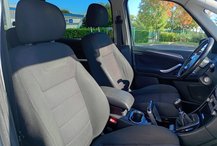 Ford GALAXY II Phase 2- 2.0 TDCi 140 TITANIUM 7 Places