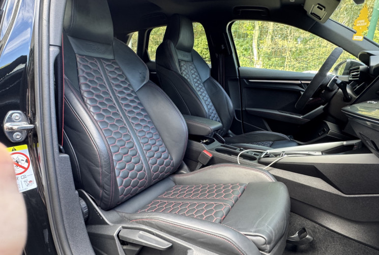 Audi RS3 SPORTBACK 8Y 2.5 TFSi 400 ch / PAS DE MALUS / Full Option / Garantie 02/2027 Entretien AUDI