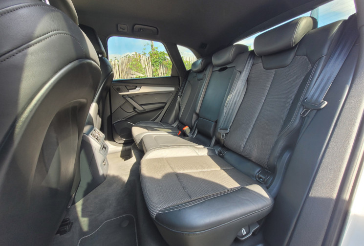 Audi Q5 2.0 TDI 150 CH S LINE