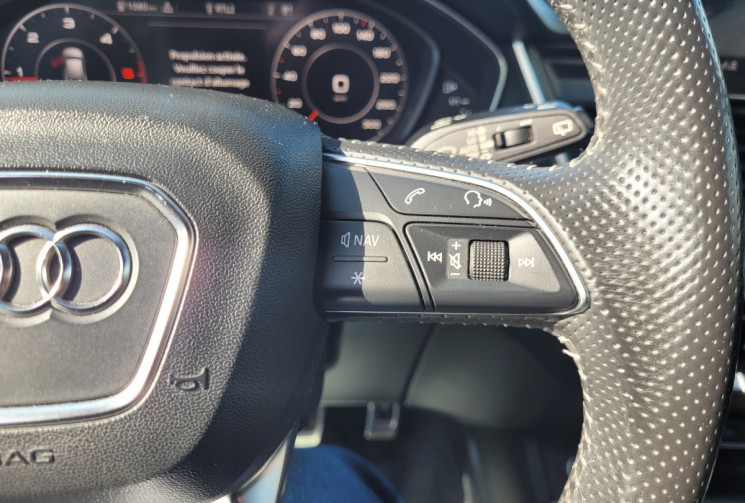 Audi Q5 2.0 TDI 150 CH S LINE