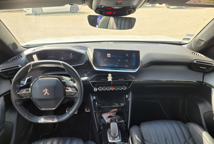 Peugeot 2008 1.5 BLUEHDI 130CH GT LINE EAT8