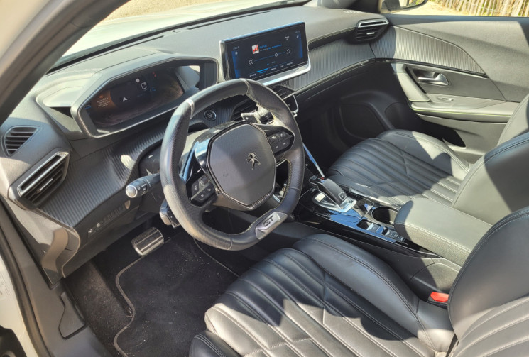 Peugeot 2008 1.5 BLUEHDI 130CH GT LINE EAT8