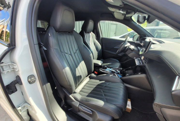 Peugeot 2008 1.5 BLUEHDI 130CH GT LINE EAT8