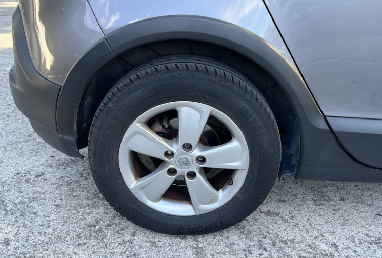 Renault Scénic XMOD 1.5 dCi 110 / 2ème Main / Distribution OK / Attelage / Radars AR / GPS / Keyless