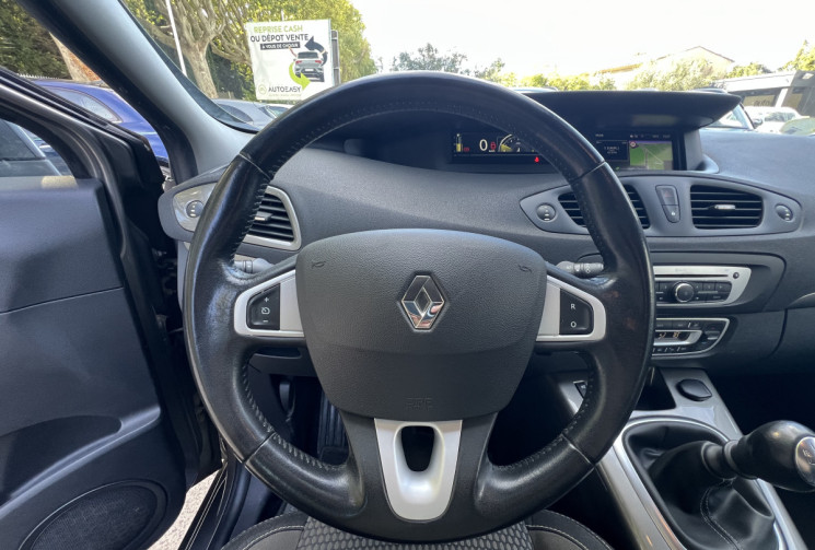 Renault Scénic XMOD 1.5 dCi 110 / 2ème Main / Distribution OK / Attelage / Radars AR / GPS / Keyless