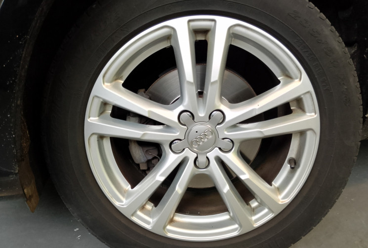 Audi Q3 2.0 TDI 150 S Line * Suivi Full Audi 