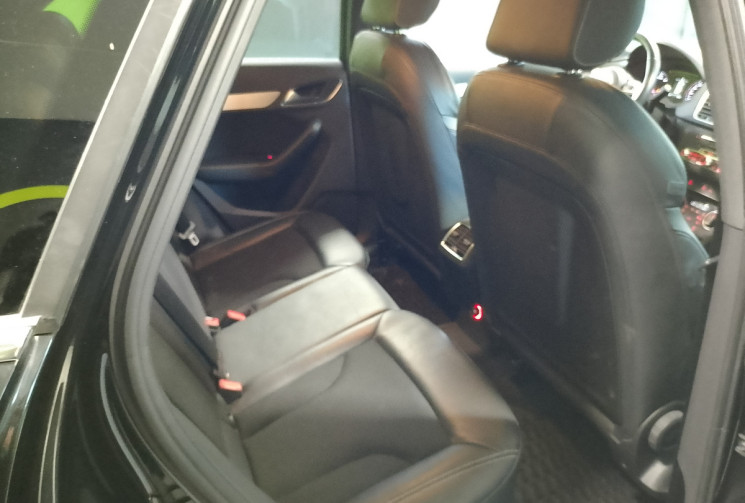 Audi Q3 2.0 TDI 150 S Line * Suivi Full Audi 