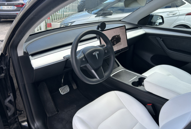 Tesla Model Y 300 AUTONOMIE STANDARD RWD 60 KWH 2023