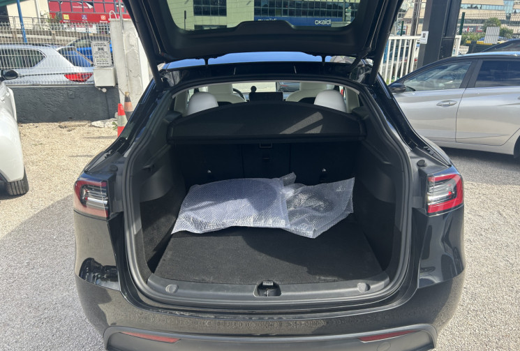 Tesla Model Y 300 AUTONOMIE STANDARD RWD 60 KWH 2023