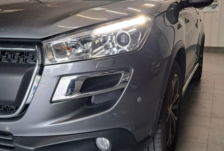 Peugeot 4008 1.8 HDI 150ch Allure 4x4 bv6 TBE  OPTIONS  REVISEE GARANTIE 