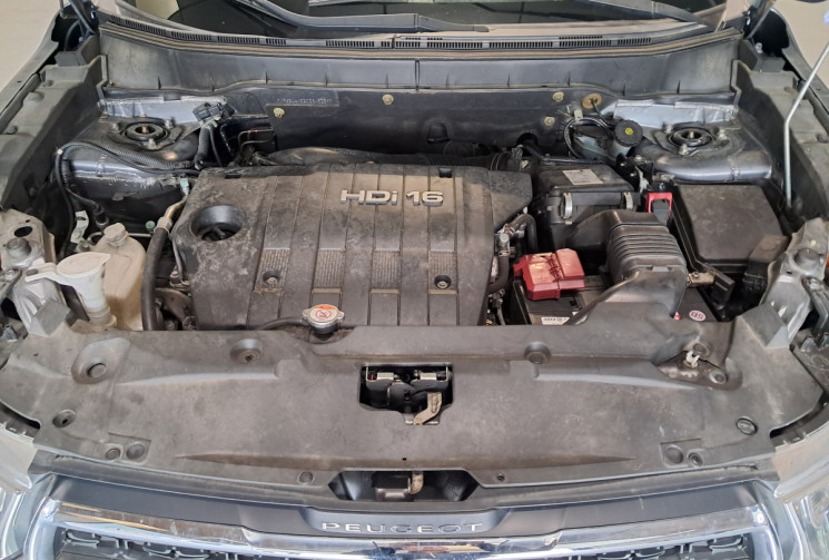 Peugeot 4008 1.8 HDI 150ch Allure 4x4 bv6 TBE - OPTIONS ENTRETIEN  GARANTIE  Peugeot 4008 1.8 HDI 150ch Allure 4x4 bv6 TBE - OPTIONS ENTRETIEN  GARANTIE