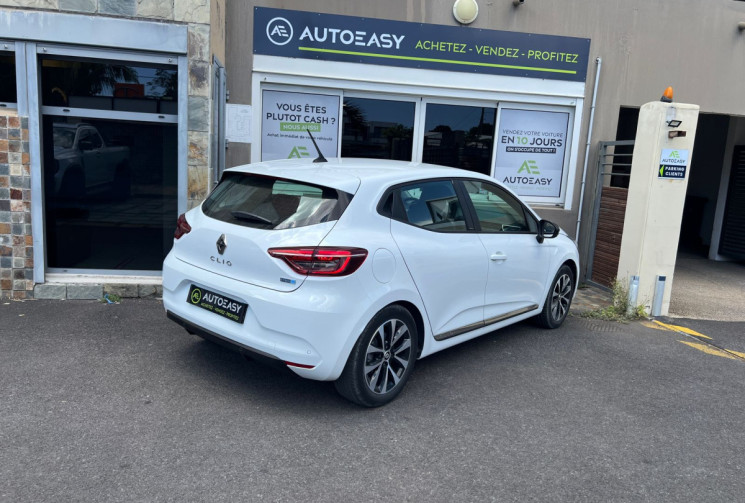 Renault Clio  V E-TECH 1.6 i 16V GPF 140 Hybrid S&S 91 cv INTENS