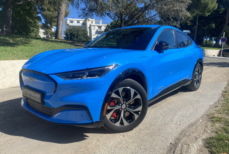 Ford MUSTANG Mach-E Standard Range PREMIUM AWD 269CH