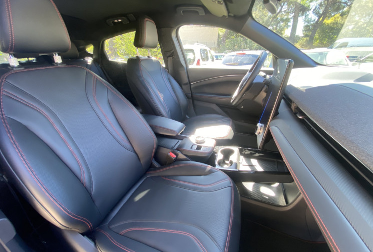 Ford MUSTANG Mach-E Standard Range PREMIUM AWD 269CH