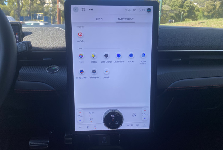 Ford MUSTANG Mach-E Standard Range PREMIUM AWD 269CH