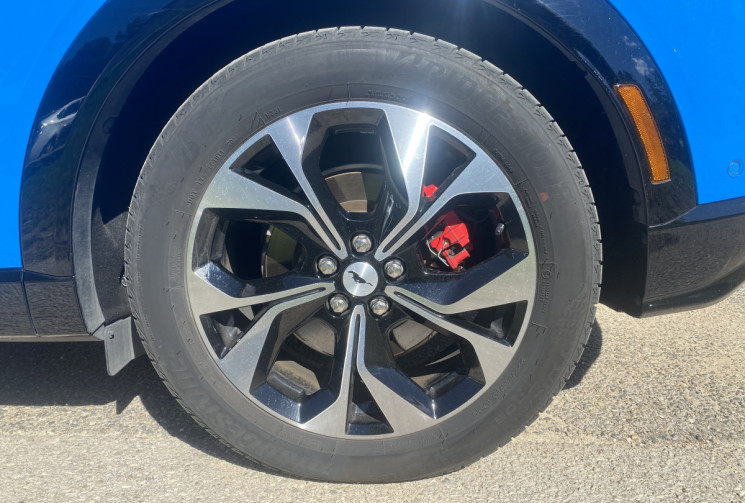 Ford MUSTANG Mach-E Standard Range PREMIUM AWD 269CH