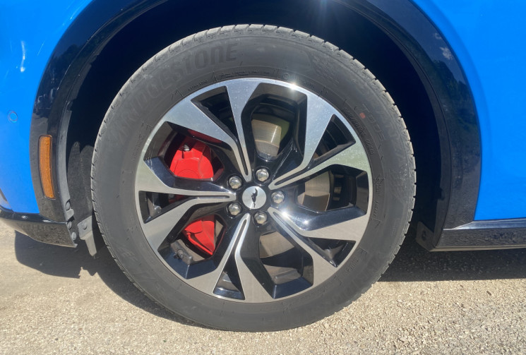 Ford MUSTANG Mach-E Standard Range PREMIUM AWD 269CH