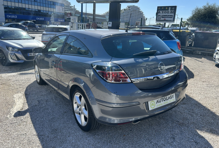 Opel Astra III GTC 2.0 T 170 Ch SPORT !! 1ER MAIN !!