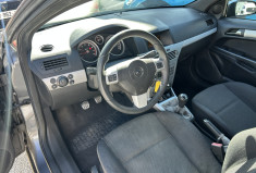 Opel Astra III GTC 2.0 T 170 Ch SPORT !! 1ER MAIN !!