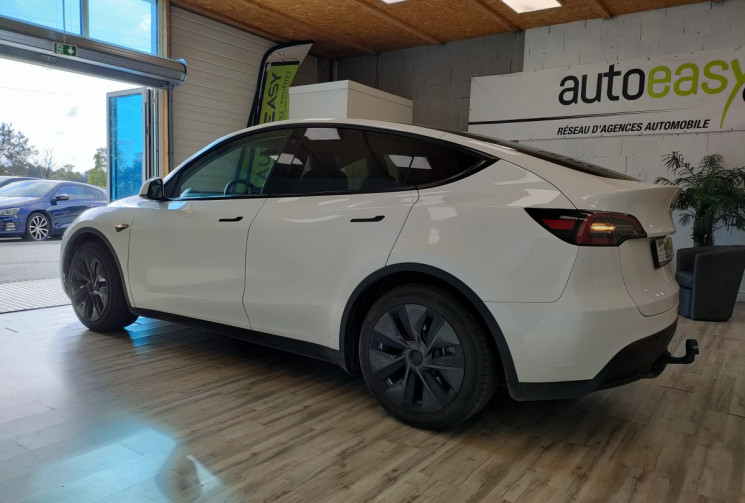 Tesla Model Y Long Range (grande autonomie) 347ch + Attelage + Wallbox + Autopilot 