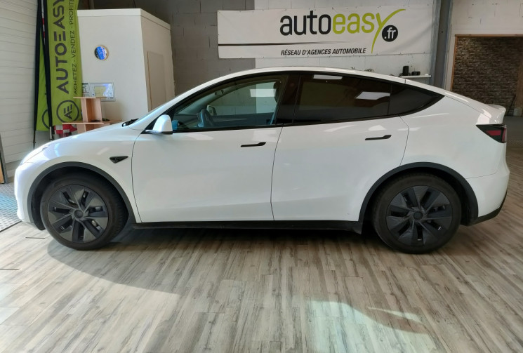 Tesla Model Y Propulsion (grande autonomie) 347ch + Attelage + Wallbox + Autopilot 
