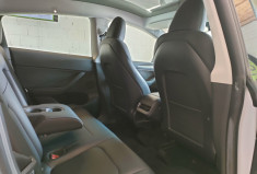 Tesla Model Y Long Range (grande autonomie) 347ch + Attelage + Wallbox + Autopilot 