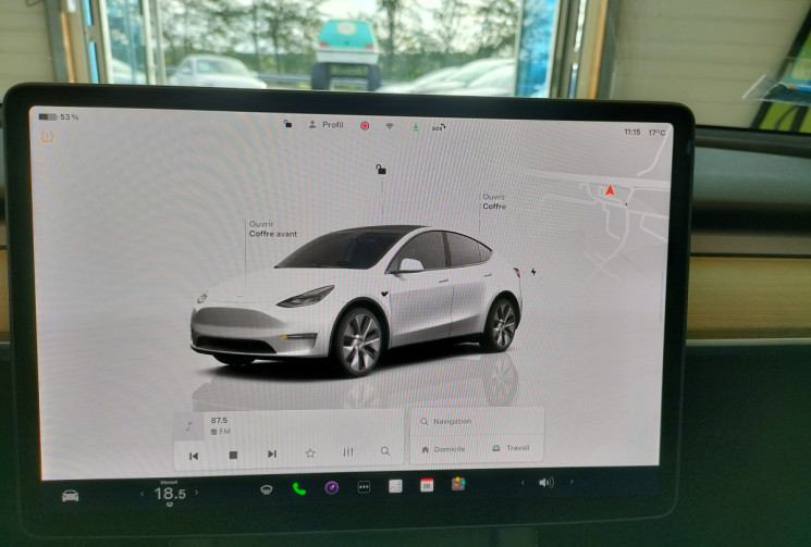 Tesla Model Y Long Range (grande autonomie) 347ch + Attelage + Wallbox + Autopilot 