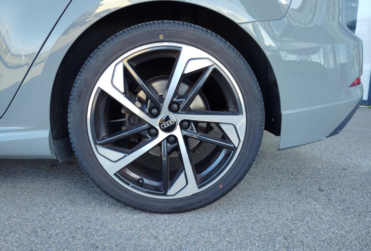 Audi A3  35 TFSI 150ch CoD S line Plus S tronic 7 Euro6d