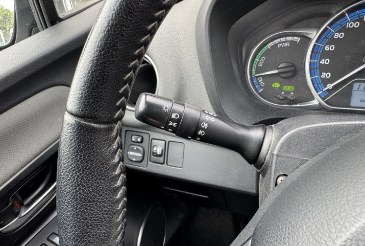 Toyota Yaris HSD 100ch DYNAMIC 5p