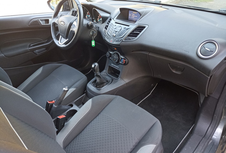 Ford Fiesta VI (2) 3 portes 1.0 EcoBoost 100 cv - Clim - Bluetooth - Régulateur - Radars