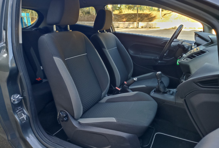Ford Fiesta VI (2) 3 portes 1.0 EcoBoost 100 cv - Clim - Bluetooth - Régulateur - Radars