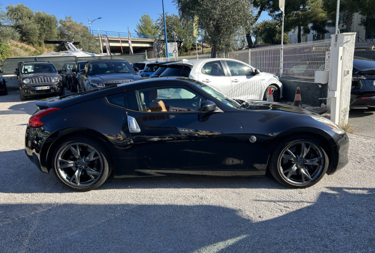Nissan 370 Z COUPE 3.7 V6 328 Ch PACK AUTO * ORIGINE FRANCE * INTERIEUR CUIR ORANGE * 